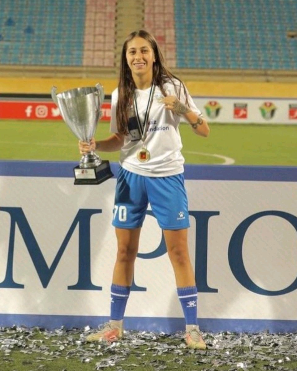 爱游戏亚洲官网-黎巴嫩球员成功迈向职业足坛巅峰(黎巴嫩球员成功迈向职业足坛巅峰是哪一年)