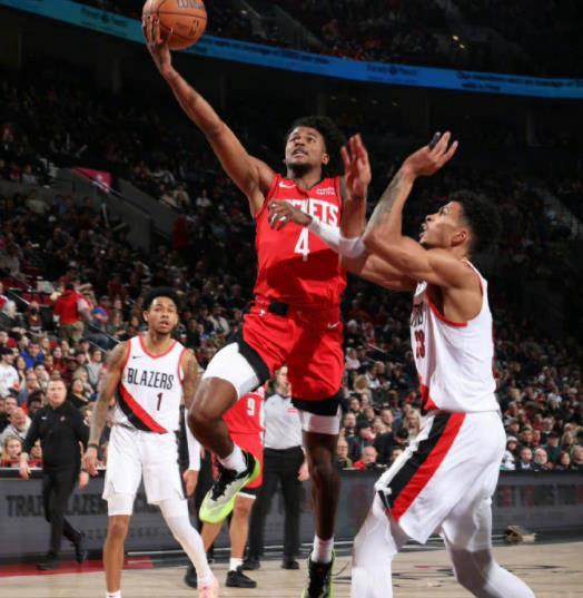 爱游戏在线登录-火箭挑战马刺，全力以赴争取西部半决赛席位的简单介绍