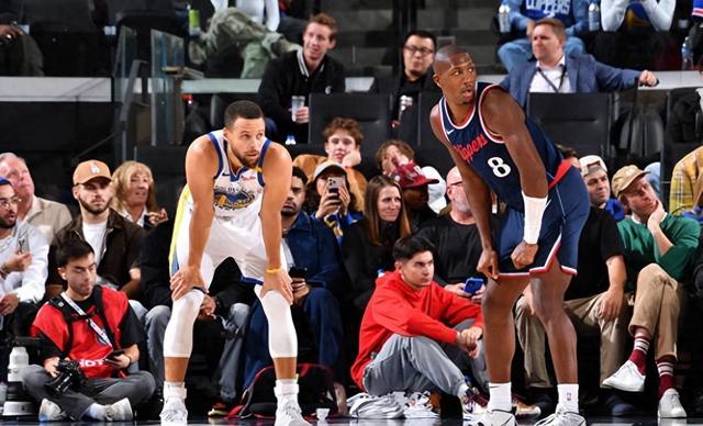 关于火力全开!球员全队发力联手取胜的信息 关于火力全开!球员全队发力联手取胜的信息