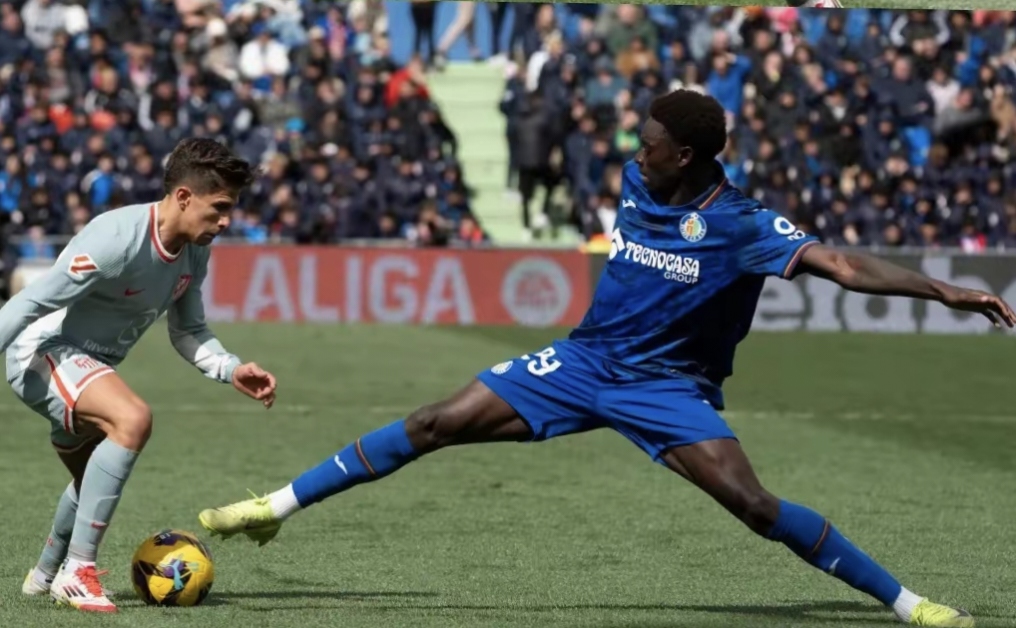 赫塔菲不敌莱万特,遭遇惨败 赫塔菲不敌莱万特,遭遇惨败