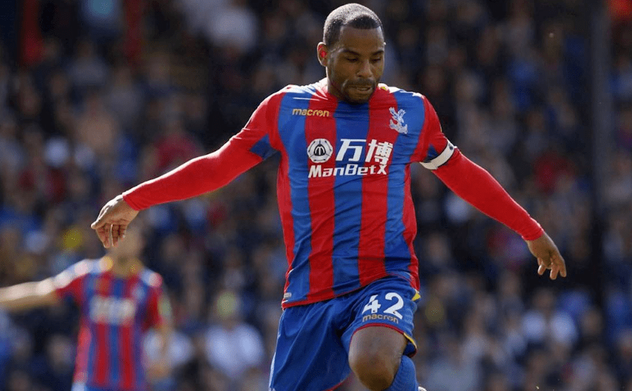 爱游戏app-包含希德斯菲尔主场失利，遭遇颓势的词条