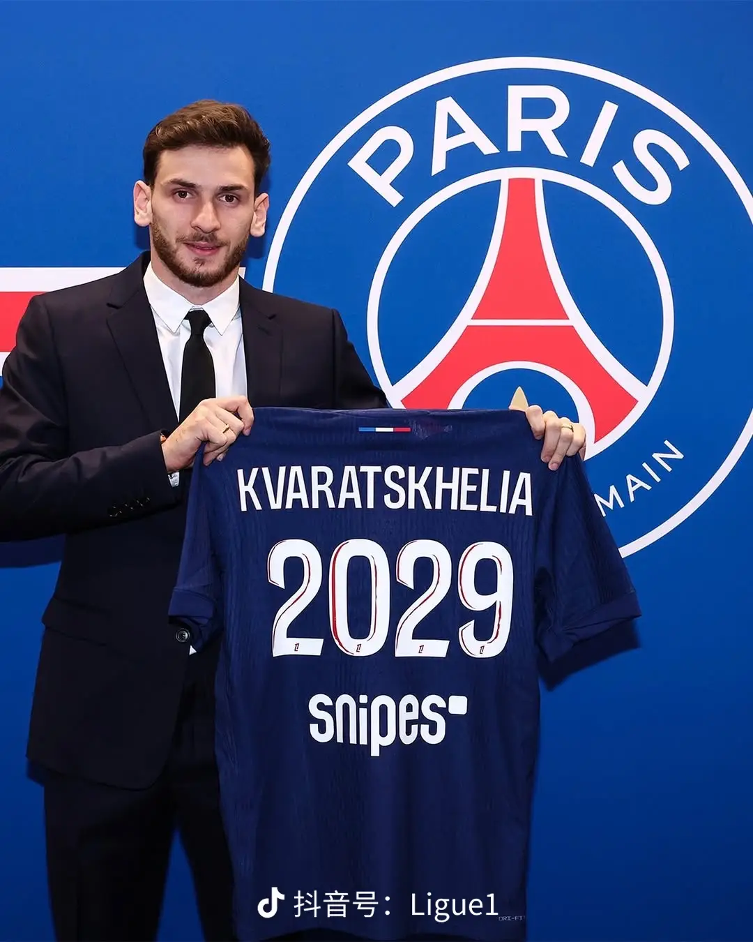 法国豪门巴黎圣日耳曼传授足球技能,助力青少年发展的简单介绍 法国豪门巴黎圣日耳曼传授足球技能,助力青少年发展的简单介绍