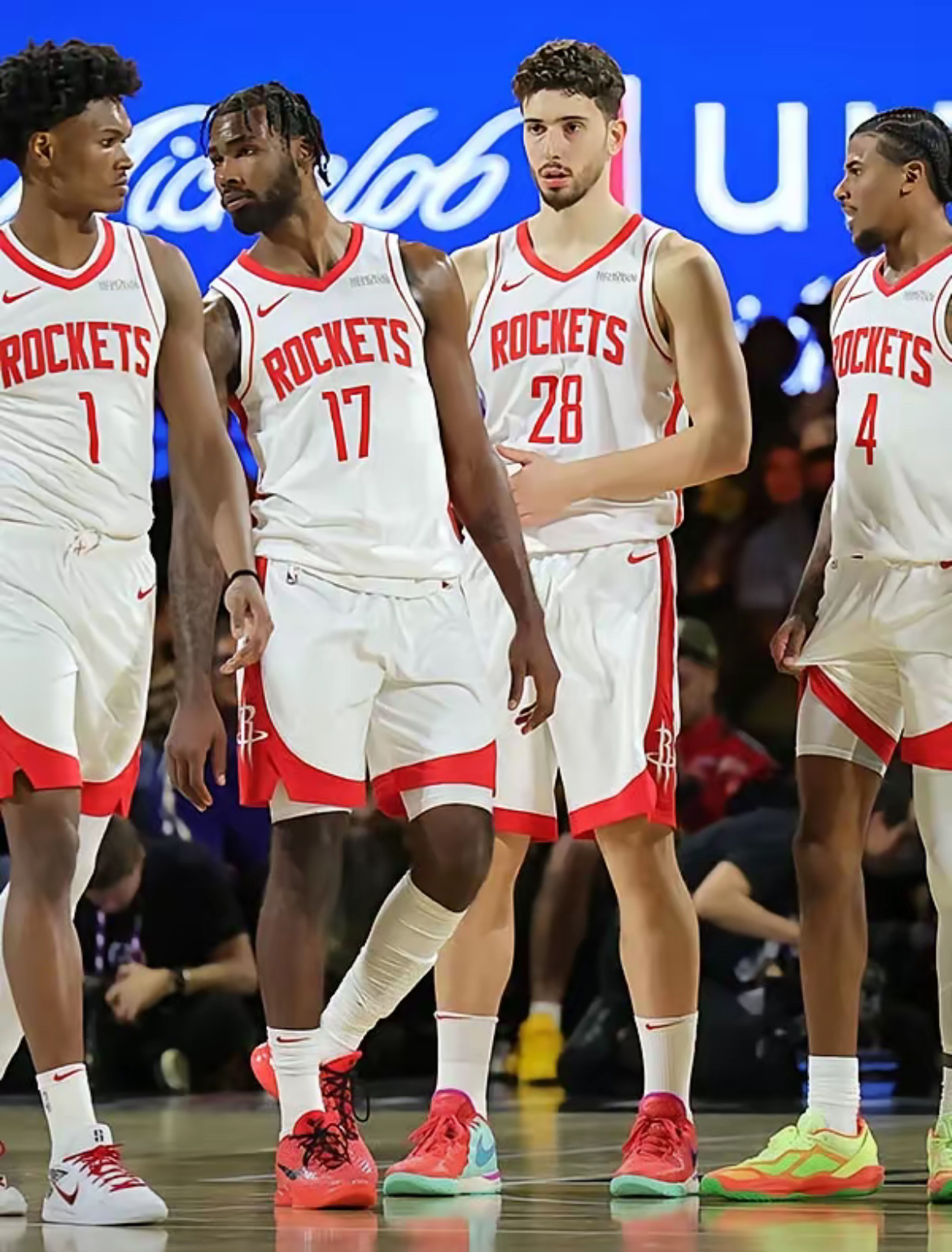 火箭大胜马刺,系列赛战局再度混淆的简单介绍 火箭大胜马刺,系列赛战局再度混淆的简单介绍