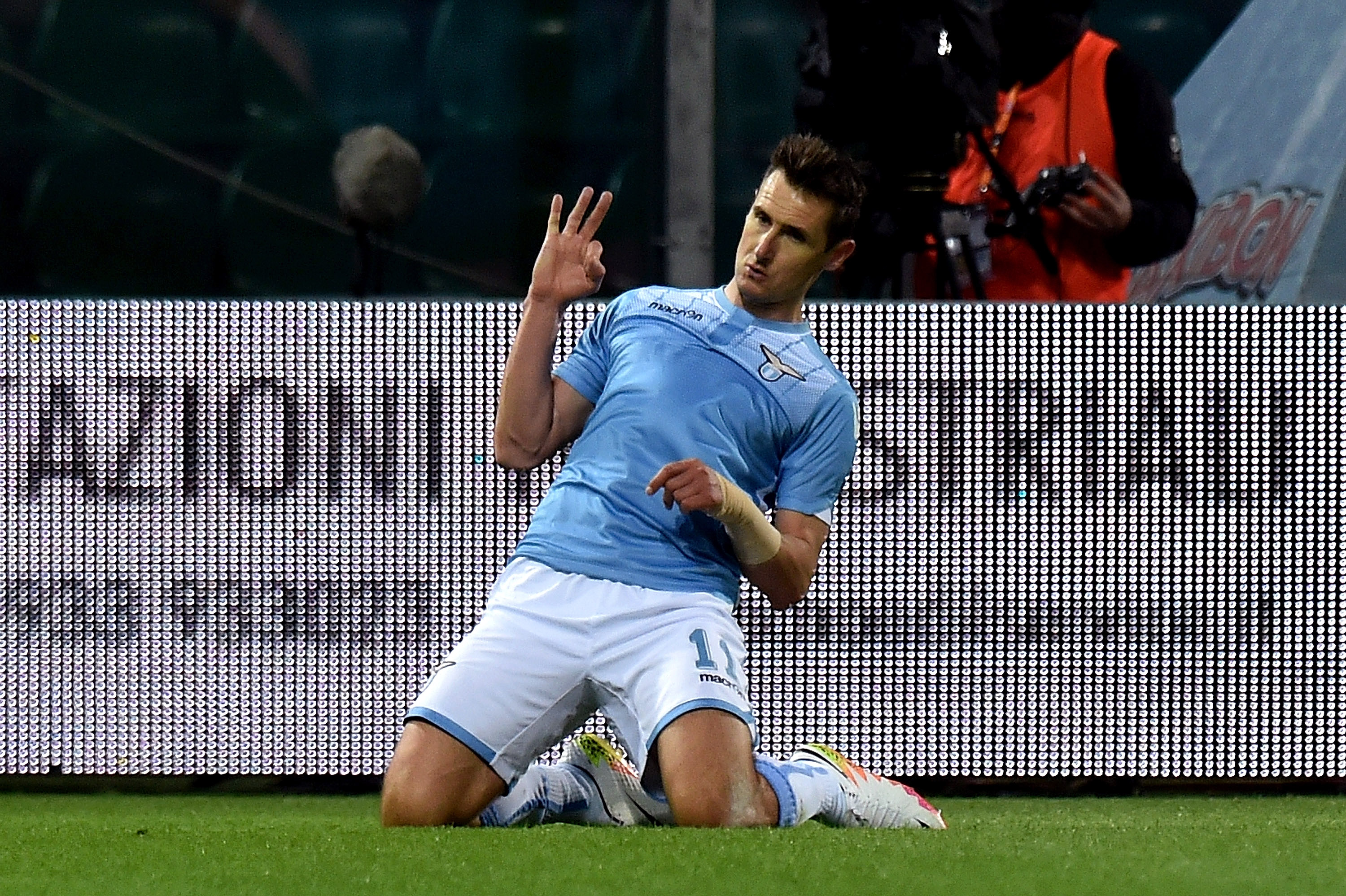 关于拉齐奥需应对伤病困扰：关键之战在即的信息